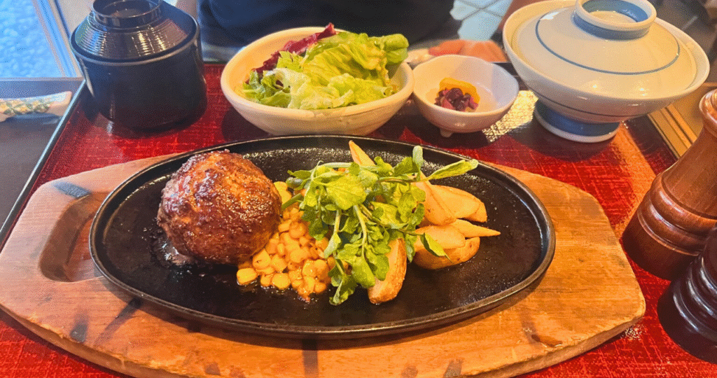 荒井屋本店ランチ、ハンバーグ
